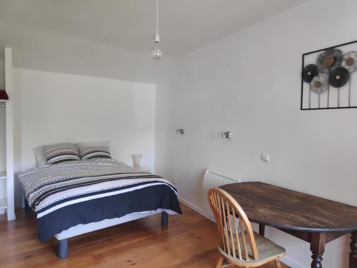 Maison 4 Personnes Caillac Exterior photo